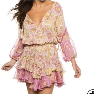 Misa Los Angeles Vivian deess